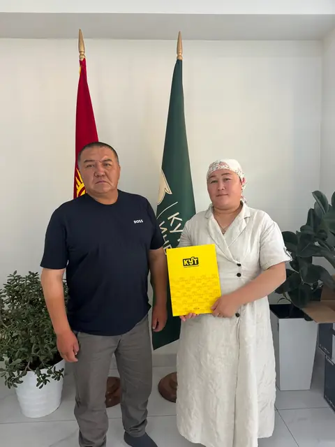 Клиент Osh City с договором на квартиру