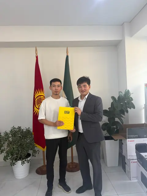 Клиент Osh City с договором на квартиру